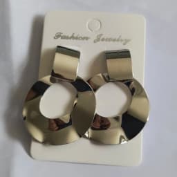 Korean Metal Earrings 2025 For Women Round Geometric Statement Vintage Gold Color Stud Earrings Fashion Jewelry Earring