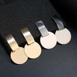 Korean Metal Earrings 2025 For Women Round Geometric Statement Vintage Gold Color Stud Earrings Fashion Jewelry Earring
