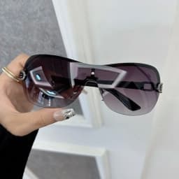 Casual Square Sunglasses Women Men Gradient Sun Glasses Female Male Designer Brand Lovely Travel Outdoor Oculos De Sol