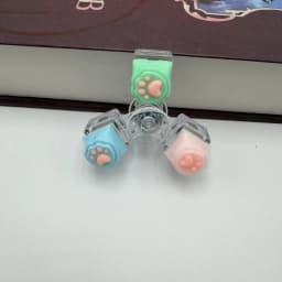Cute Cat Paw Keycap Keychain Mechanical Keyboard Fidget Spinner Stress Relief Toy Portable Keyring for Office Desk Anxiety Gift