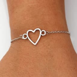 Personality Charm Women's Bracelet Heart Shape Bracelet Silver Color Alloy Girls Korean Sweet Cute Jewelry Pulseras Mujer Moda