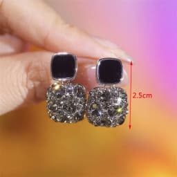 Black Hanging Long Earrings for Women Triangle Square Statement Drop Earrings 2025 Boucle Oreille Femme Fashion Jewelry