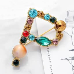 New Arrival English Letter Word Brooch Colorful Rhinestone Crystal Lapel Pins for Women Sweater Suit Brooch Party Jewelry Gifts