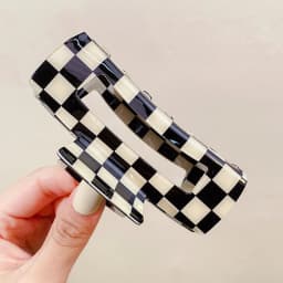 New Women Elegant Checkerboard Acrylic Hair Claw Temperament Geometric Headband Hair Clips Hairpins Fahion Hair Accessories Gift