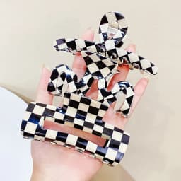 New Women Elegant Checkerboard Acrylic Hair Claw Temperament Geometric Headband Hair Clips Hairpins Fahion Hair Accessories Gift