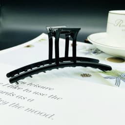 Simple black Claw Crab Elegant Girls metal grabbing clip headdress female Ponytail Claw Clip Hair Jewelry Ornament accessory