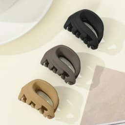 3pcs Matte Hair Claw Clip Simple Style Shark Claw Clips Solid Color Hair Claw Elegant Hair Clips For Women
