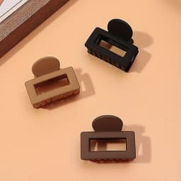 3pcs Matte Hair Claw Clip Simple Style Shark Claw Clips Solid Color Hair Claw Elegant Hair Clips For Women