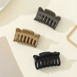 3pcs Matte Hair Claw Clip Simple Style Shark Claw Clips Solid Color Hair Claw Elegant Hair Clips For Women