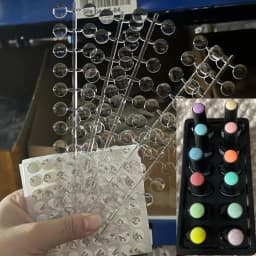 120dots/Set UV Gel Polish Color Display Table Polka Dot Color Card Nail Display Board Round Bean Swatches Salon Showing Shelf *&