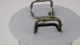 1 Piece 6.5 CM Antique Bronze or Silver Square Shape Embossing Mini Tiny Metal Purse Frame DIY Kiss Clasp Lock Bag Accessory