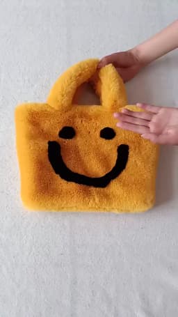 Cute Smiley Face Women Plush Shoulder Bag Soft Faux Fur Ladies Chain Messenger Bags Fashion Female Small Purse Handbags Bolsas가방