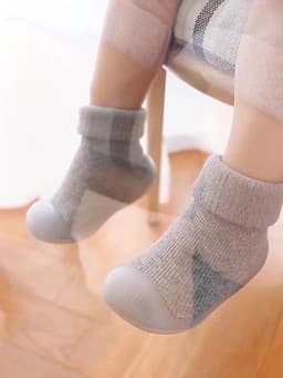 Baby Winter Booties Non-Slip Soft Sole Shoes with Cotton Socks Warm Fleece-Lined Infant First Walkers for Boys Girls 0-4T