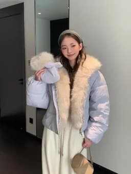 Korean Women's Short Puffer Jacket with Large Fur Collar Women Loose Thick Padded Cotton Coats Female Solid Casual Zipper Parkas